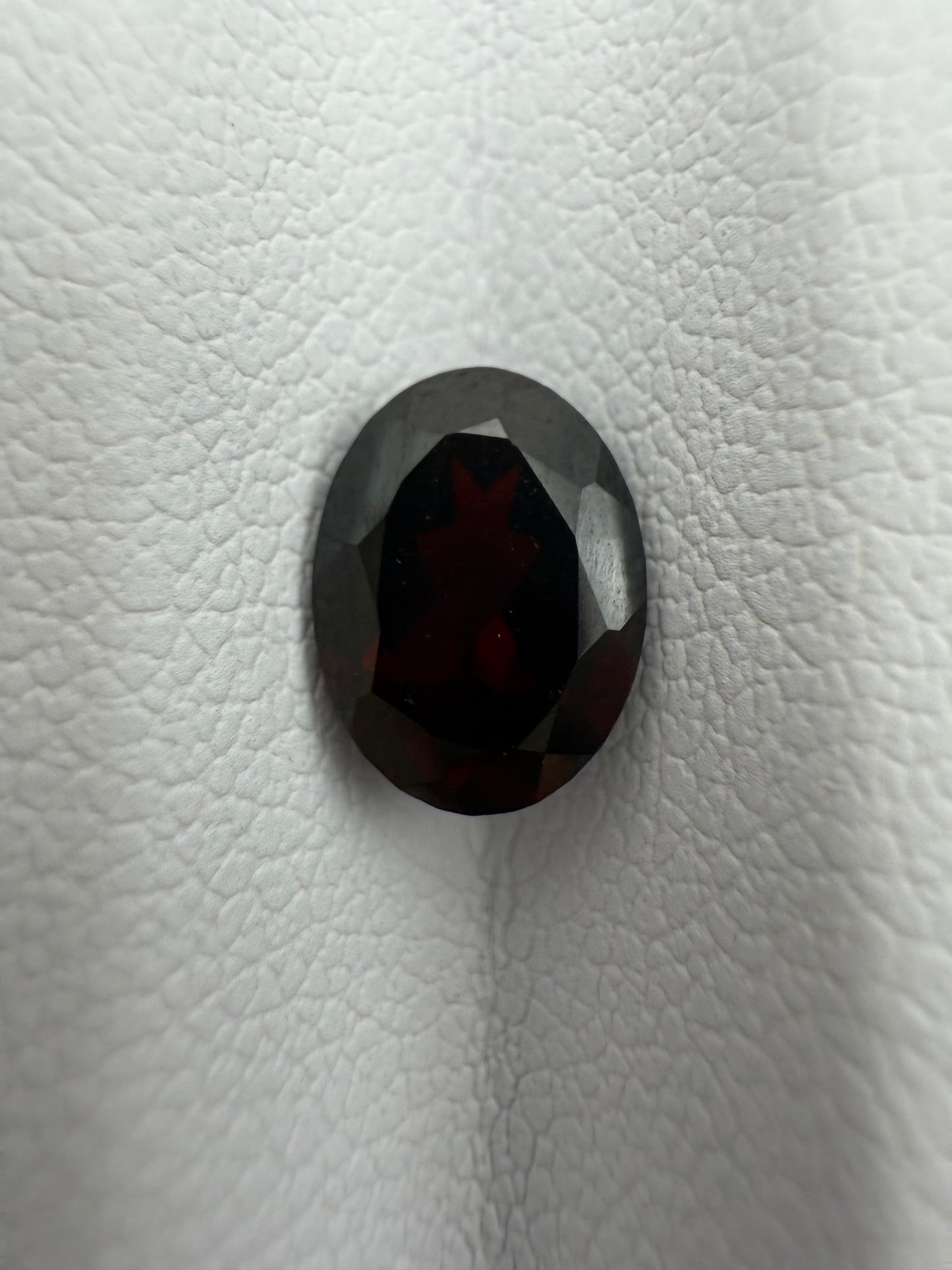 Granat, 1.63 Karat, unbehandelt