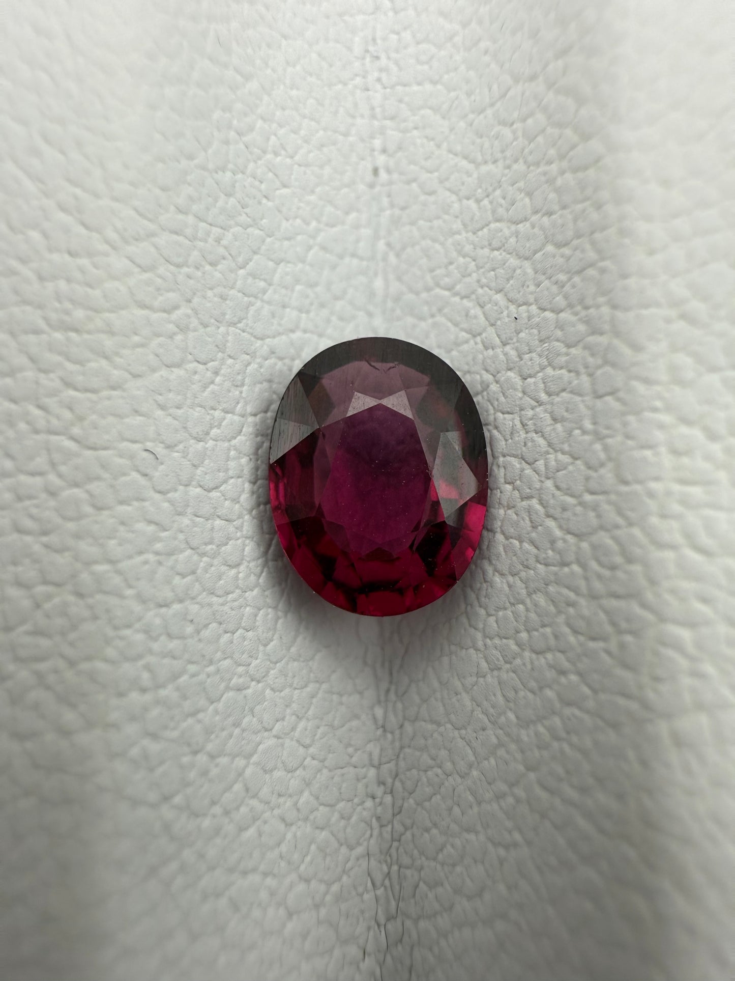 Granat, 1.20 Karat, unbehandelt