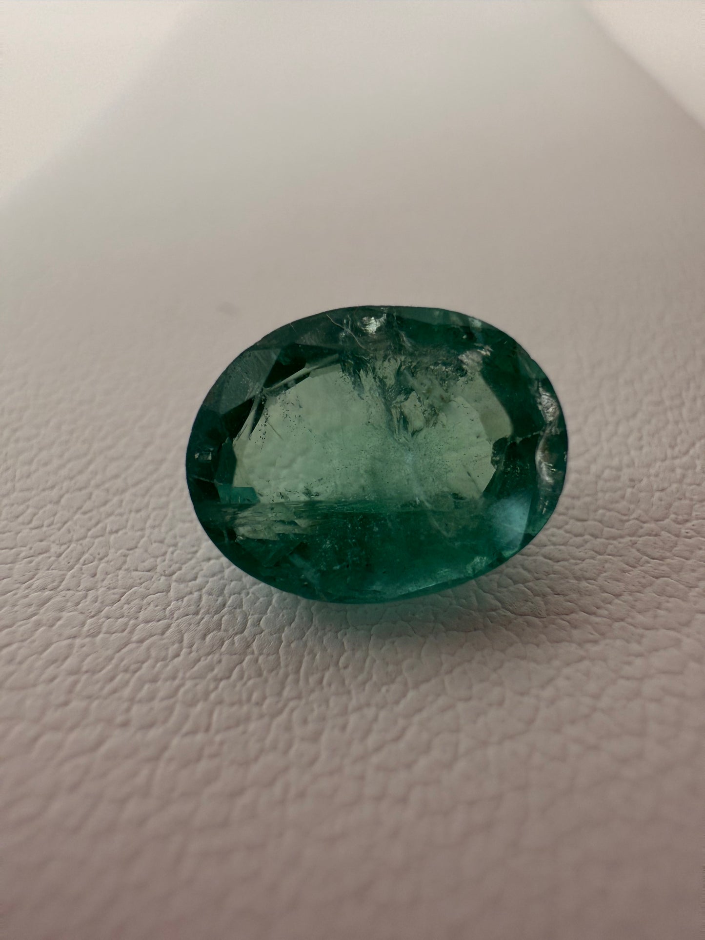sambischer Smaragd, 2.80 Karat, minor Oil