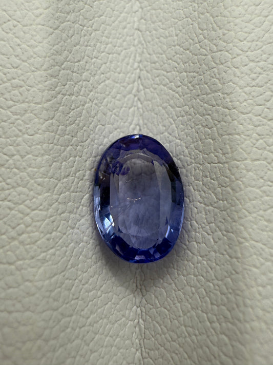 violett-blauer Saphir, 1.70 Karat, unbehandelt