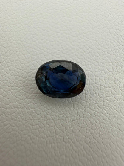 blauer Saphir, 1.50 Karat, unbehandelt