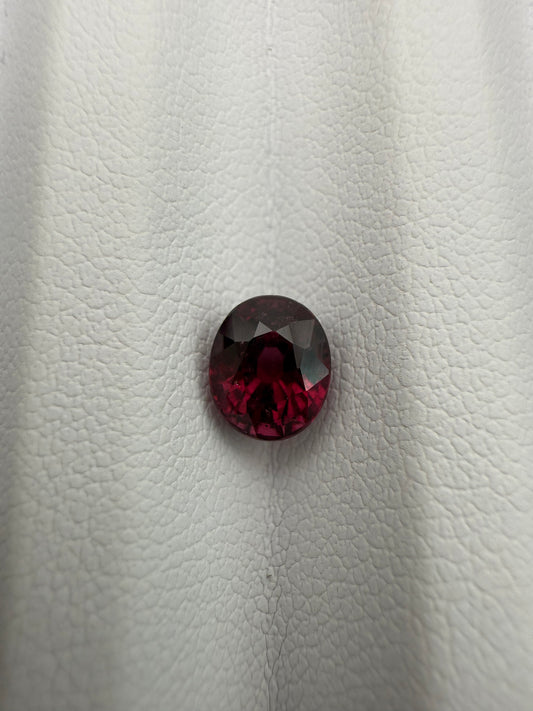 Granat, 1.52 Karat, unbehandelt