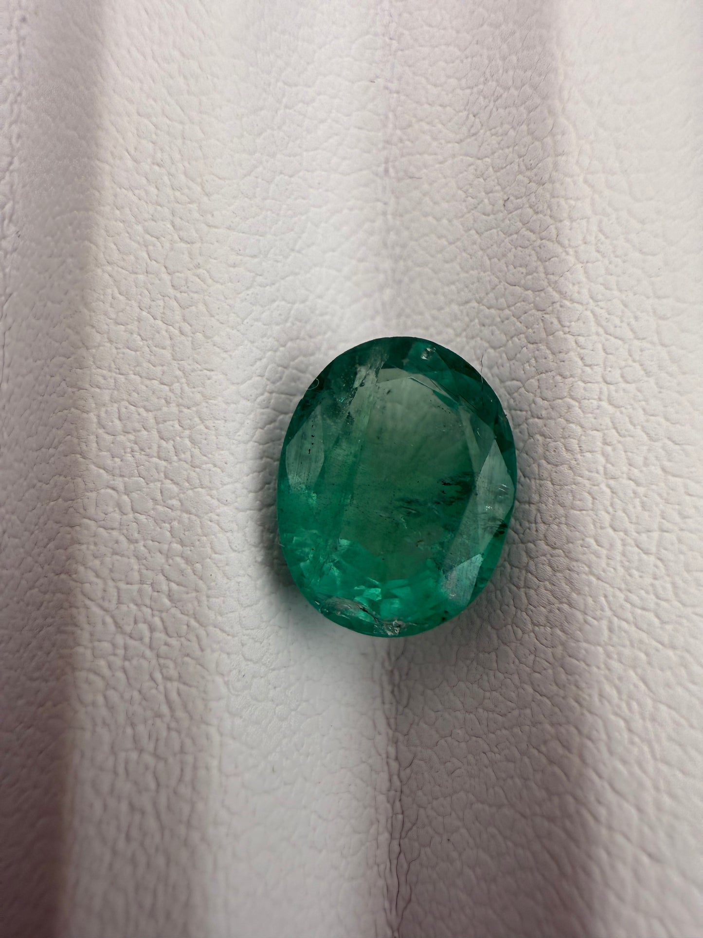 sambischer Smaragd, 2.80 Karat, minor Oil