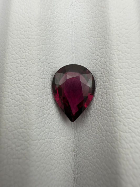 Granat, 1.81 Karat, unbehandelt