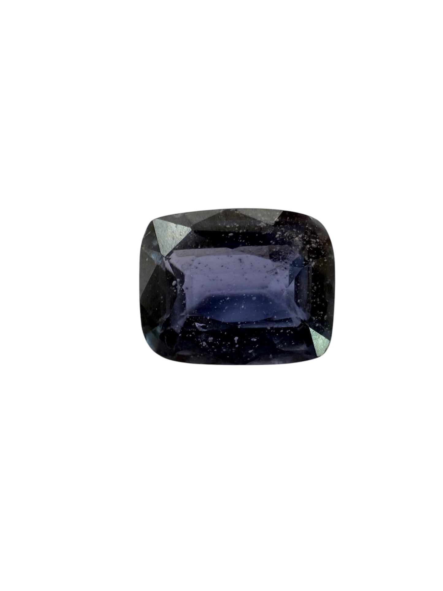 blau-violetter Saphir, 1.51 Karat, erhitzt