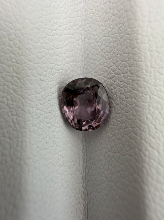 pinker Spinell, 1.03 Karat, unbehandelt