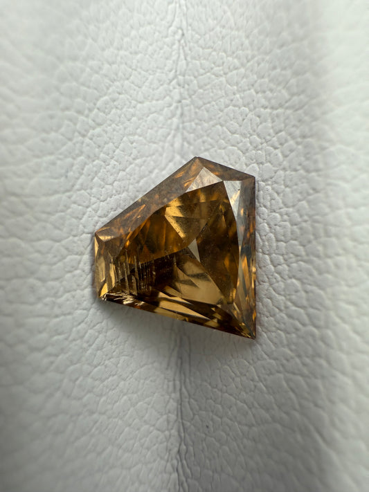 Fancy Diamond, 1.17 Karat, unbehandelt