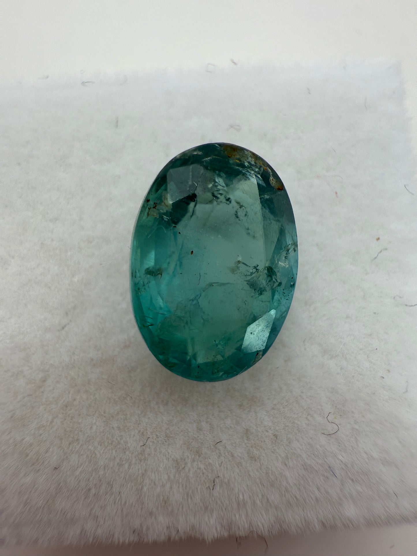 sambischer Smaragd, 2.72 Karat, minor Oil