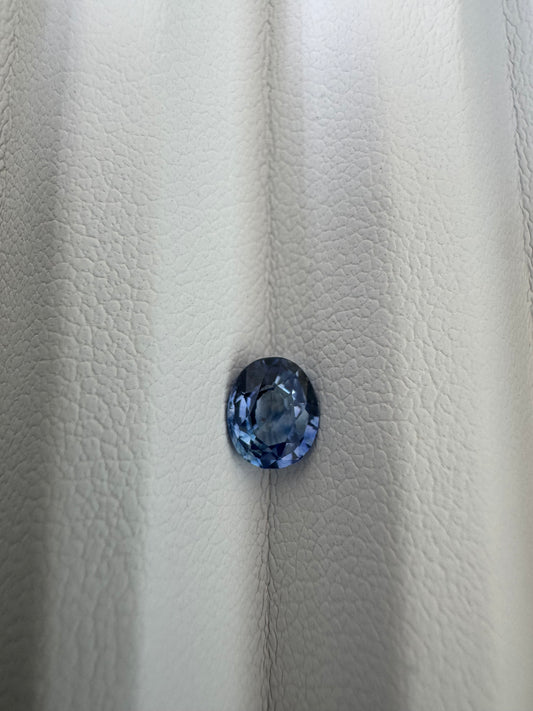 blauer Saphir, 0.63 Karat, erhitzt