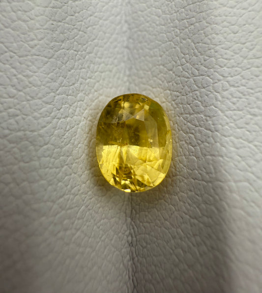gelber Saphir, 1.56 Karat, unbehandelt