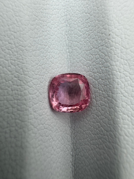 pinker Saphir, 1.07 Karat, erhitzt