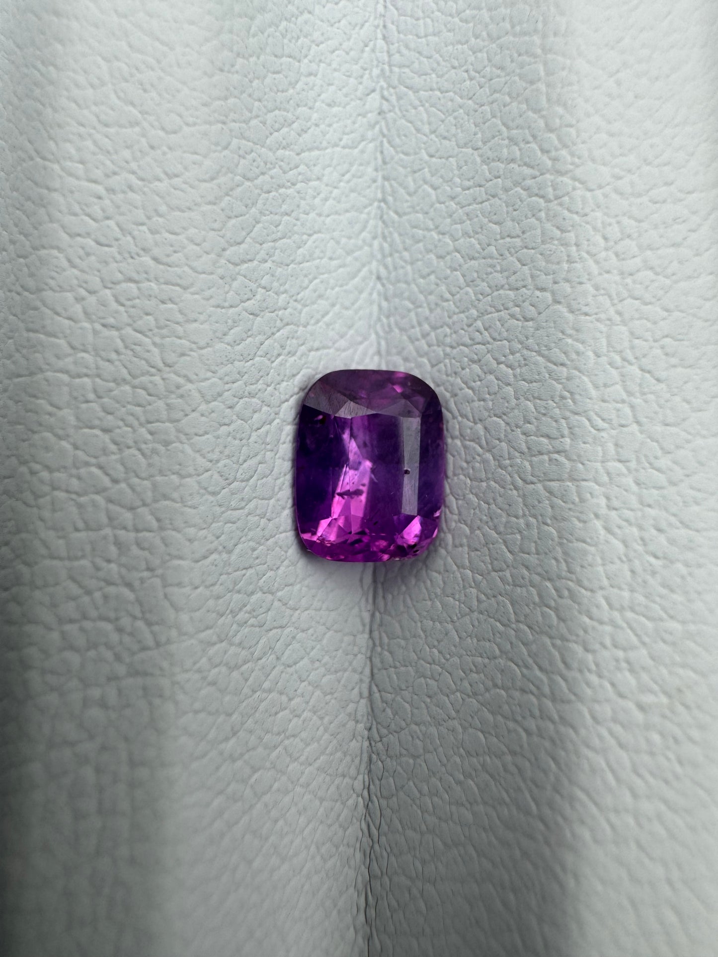 pinker Saphir, 1.01 Karat, unbehandelt