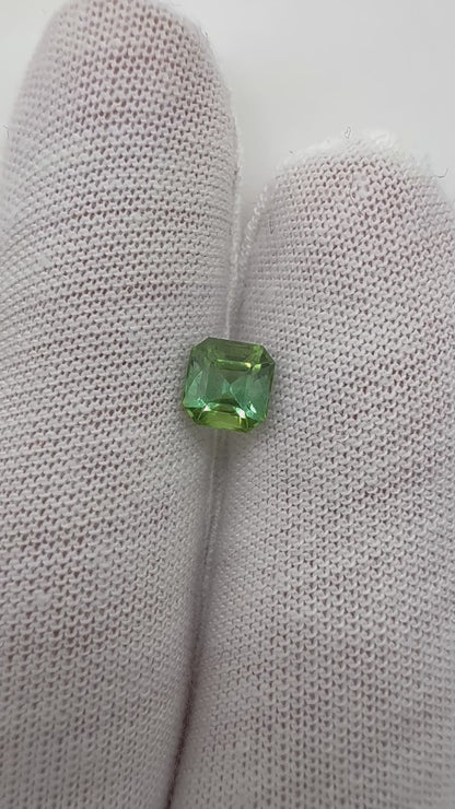 grüner Turmalin, 1.12 Karat, unbehandelt