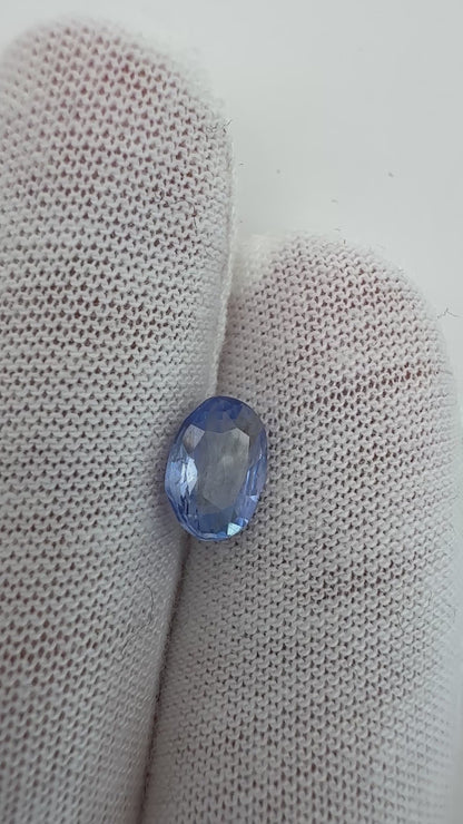blauer Saphir, 1.41 Karat, unbehandelt