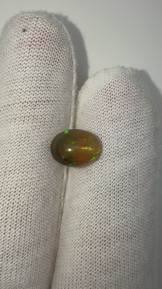 brauner Opal, 1.25 Karat