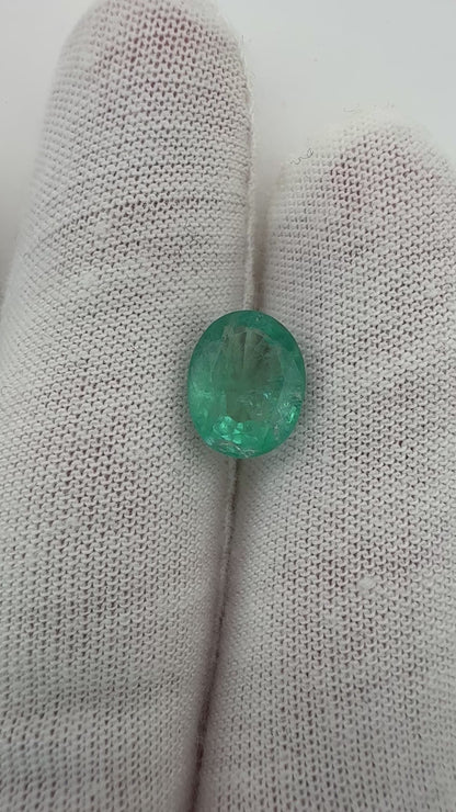 sambischer Smaragd, 2.80 Karat, minor Oil