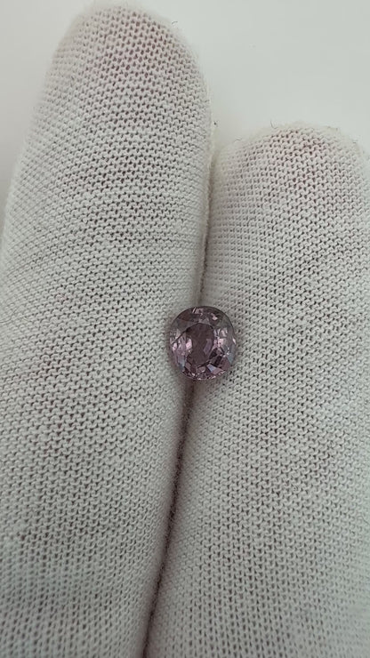 pinker Spinell, 1.03 Karat, unbehandelt