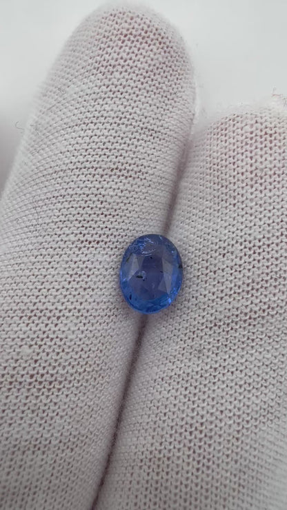 blauer Saphir, 1.59 Karat, unbehandelt
