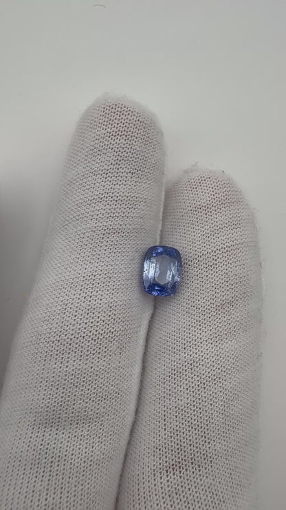 blauer Saphir, 2.18 Karat, erhitzt