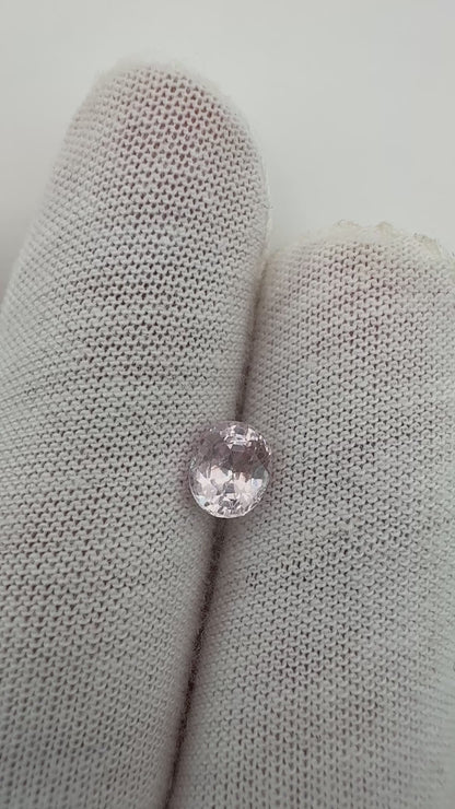 pinker Spinell, 1.08 Karat, unbehandelt
