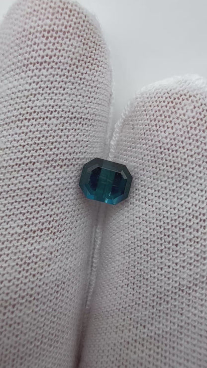 blauer Turmalin, 0.98 Karat, unbehandelt