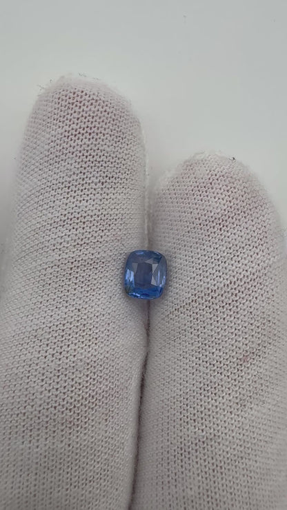 blauer Saphir, 1.00 Karat, unbehandelt