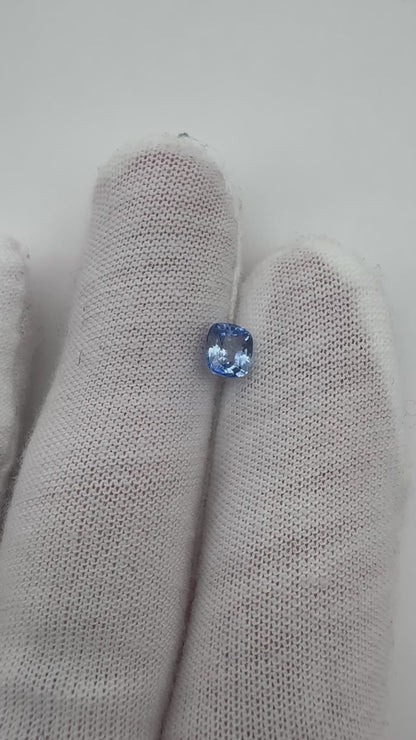 blauer Saphir, 0.93 Karat, unbehandelt